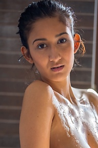 Darcia Lee