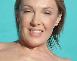 Wet & Wild Gina